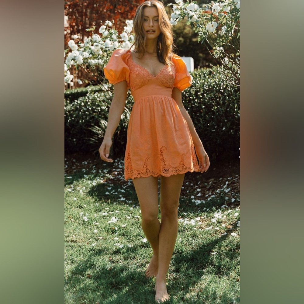 SELFIE LESLIE NWT LOVERS LANE LACE TRIM PUFF SLEEVE DRESS - Picture 3 of 10
